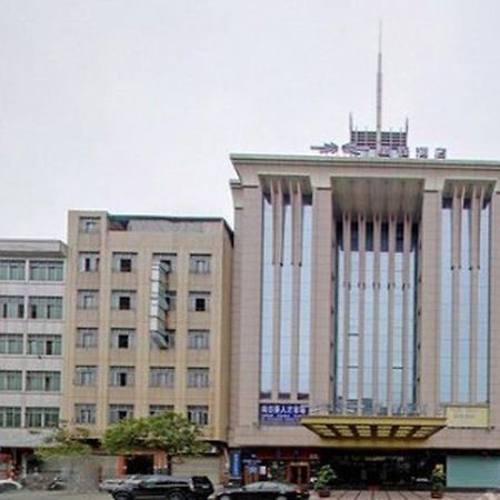 Starway Hotel Guangzhou Xintang Branch ภายนอก รูปภาพ